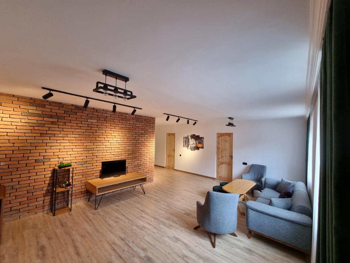 Villa Sunshine ,Whole Apartment,Апартмент Целиком Dilidzjan Buitenkant foto